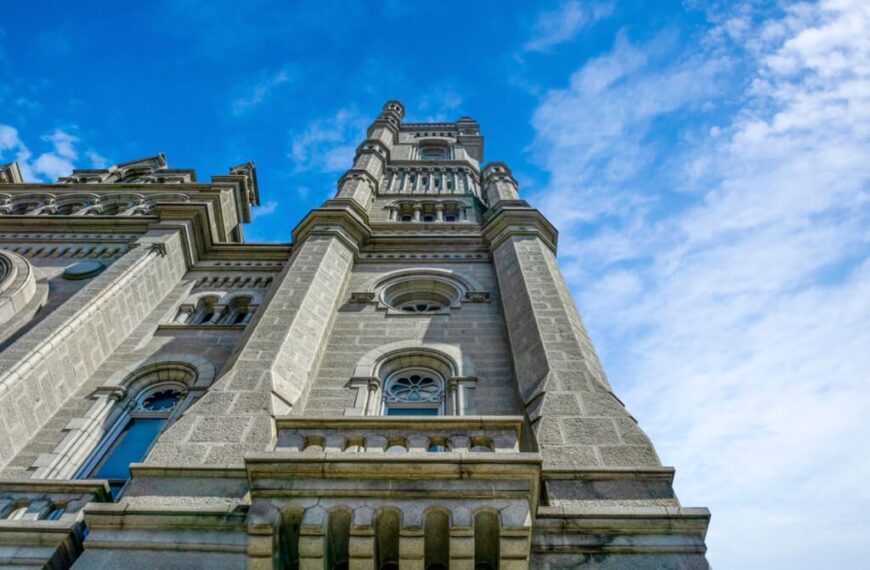 hidden masonic symbols