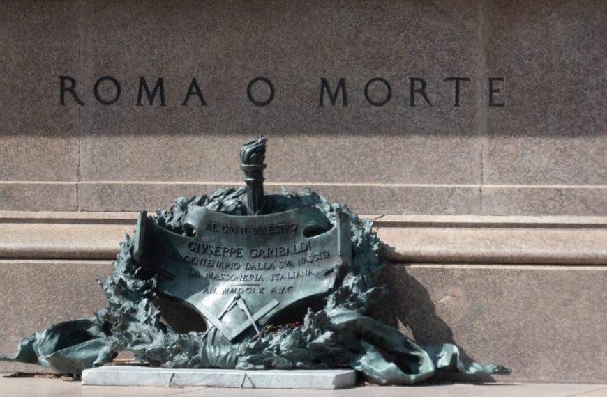 What Are Female Freemasons Called