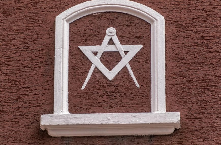 Signs Of The Freemasons